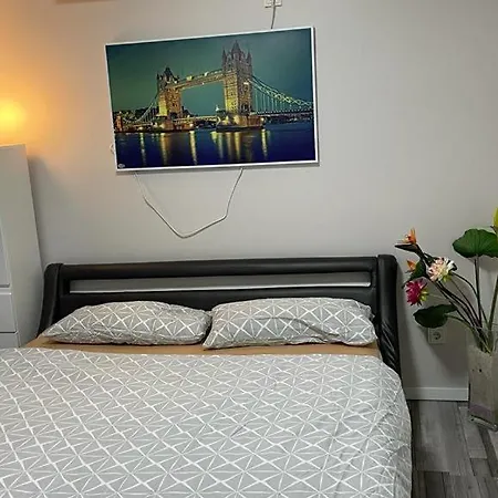 Ferienwohnung Bina In Mit Balkon Апартаменты *