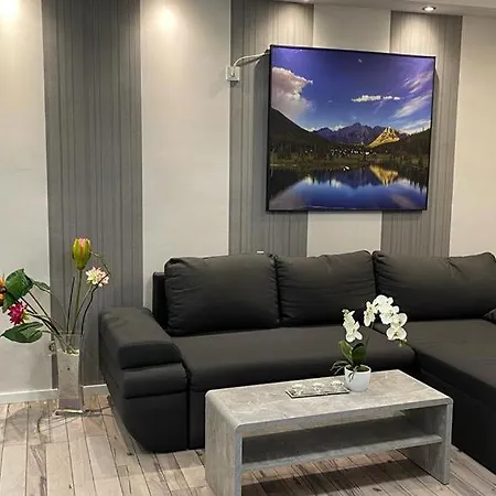 Ferienwohnung Bina In Mit Balkon Трир